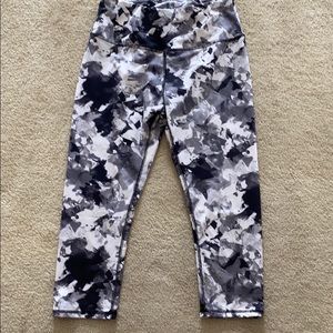 Women’s capri workout leggings